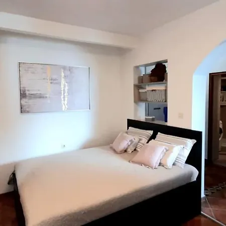 Ena, Strict Center, Sea View أوباتيا