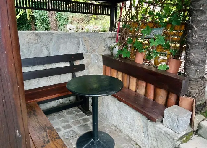 Ena, Strict Center, Sea View Apartman *