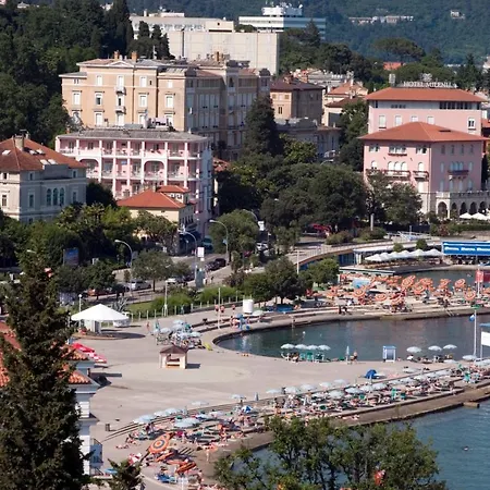 Apartment Ena, Strict Center, Sea View *