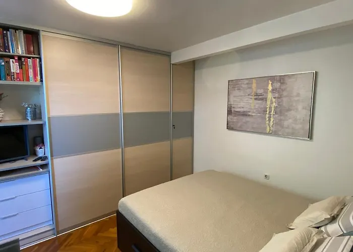 Ena, Strict Center, Sea View Apartamento